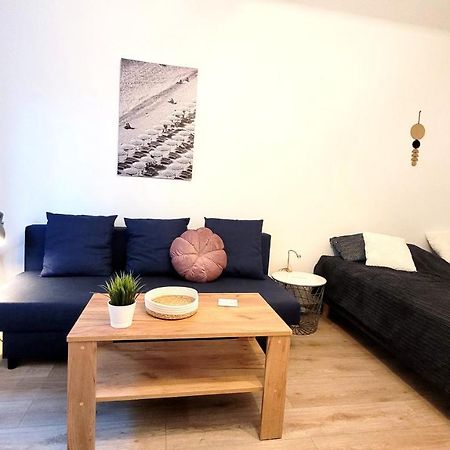 Great Life - Apartment Next To Metro Station Warsawa Bagian luar foto