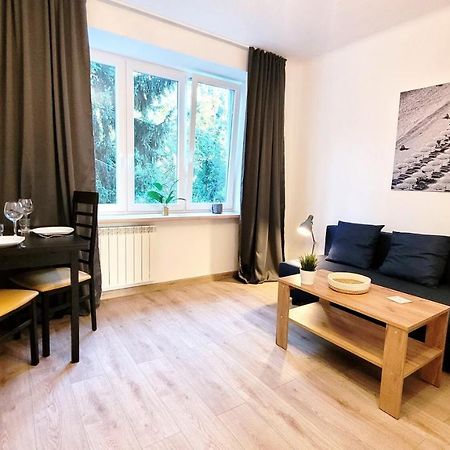 Great Life - Apartment Next To Metro Station Warsawa Bagian luar foto