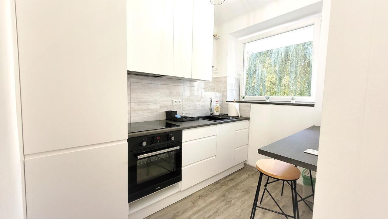 Great Life - Apartment Next To Metro Station Warsawa Bagian luar foto